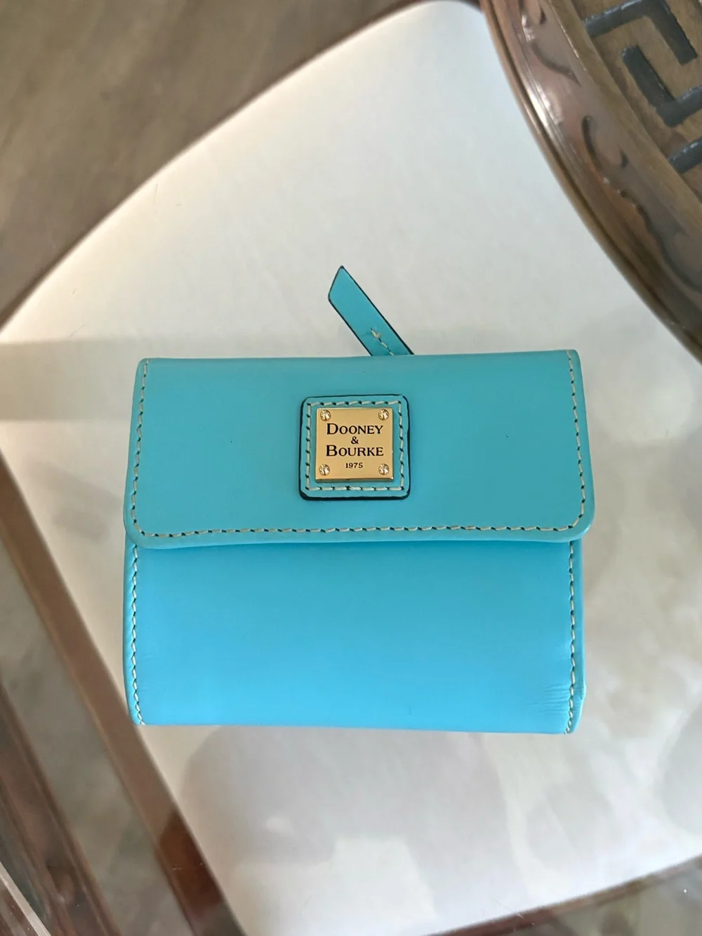 🩵🩵DOONEY & BOURKE BEACON LEATHER FLAP WALLET! 🩵🩵